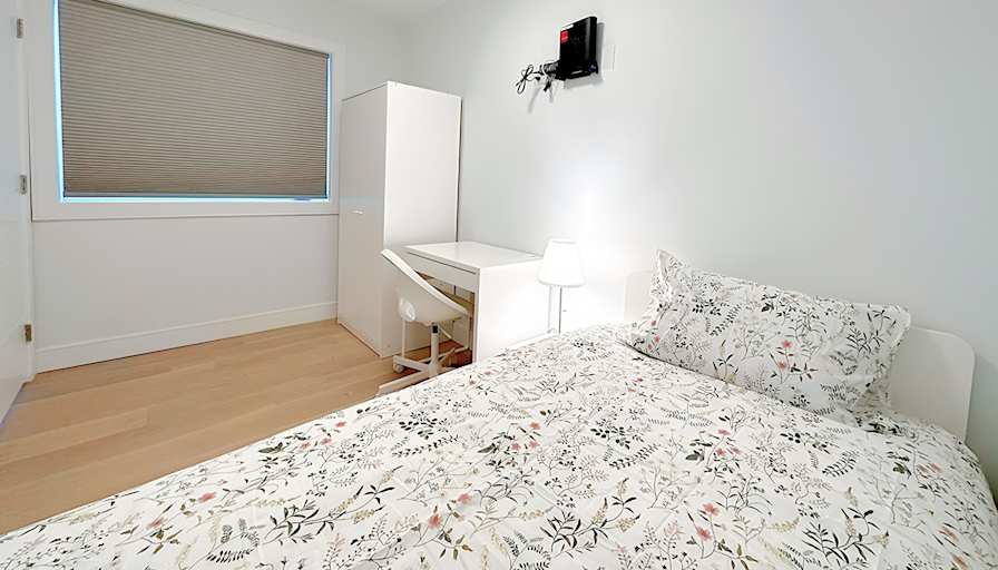 Shirin's room
