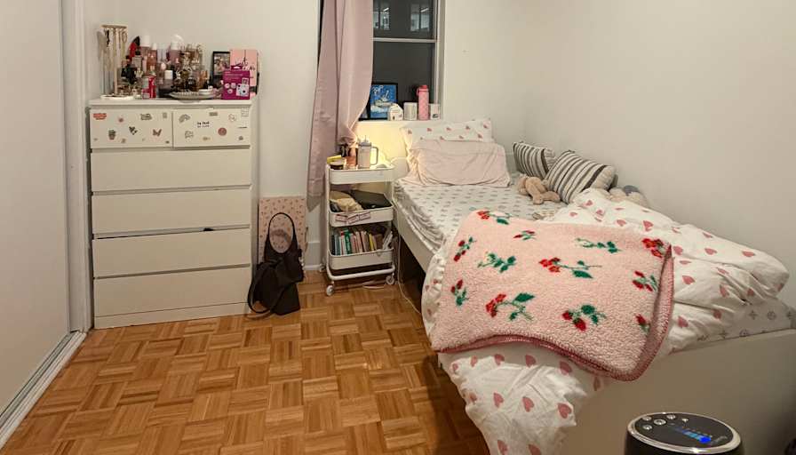 Noor karwal's room