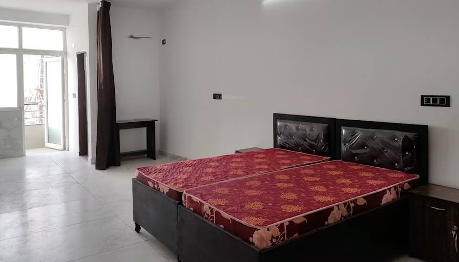 Divy Ayush's room