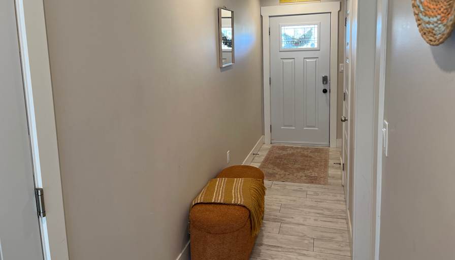 Ainsley Stapleton's room