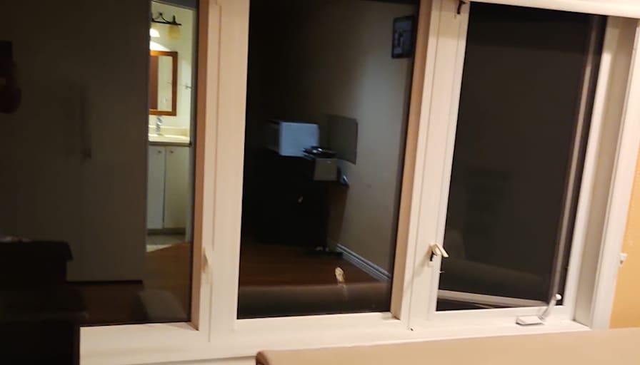 Foojan's room