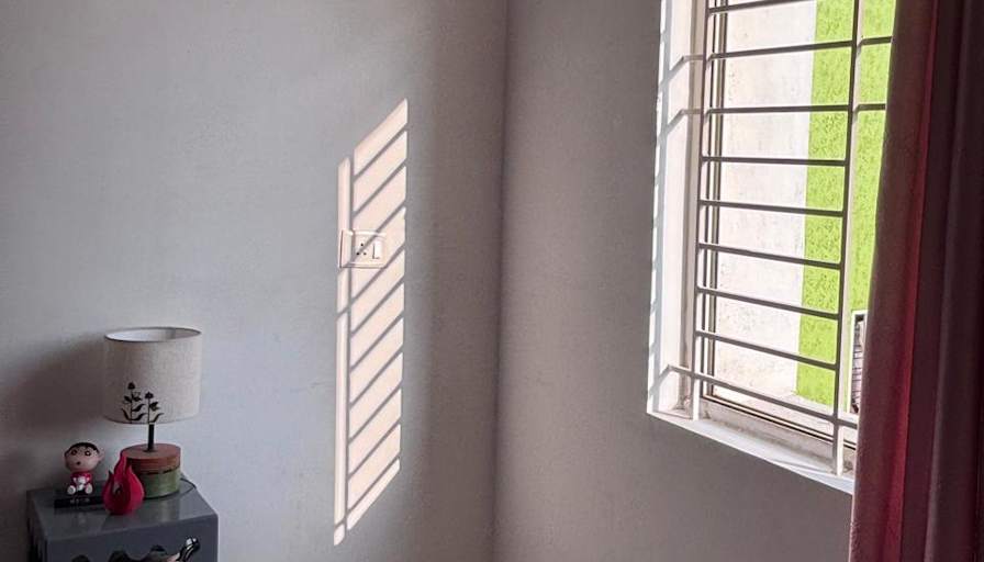 Aarthi A's room