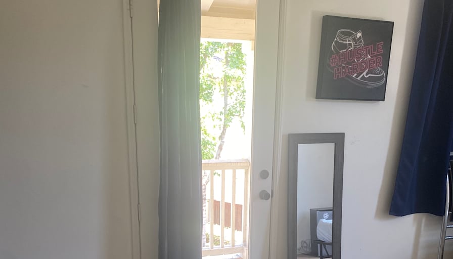 victor's room