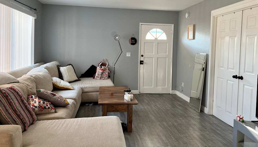 Rachell Apolinar's room
