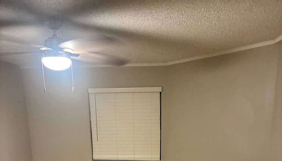 Moe's room