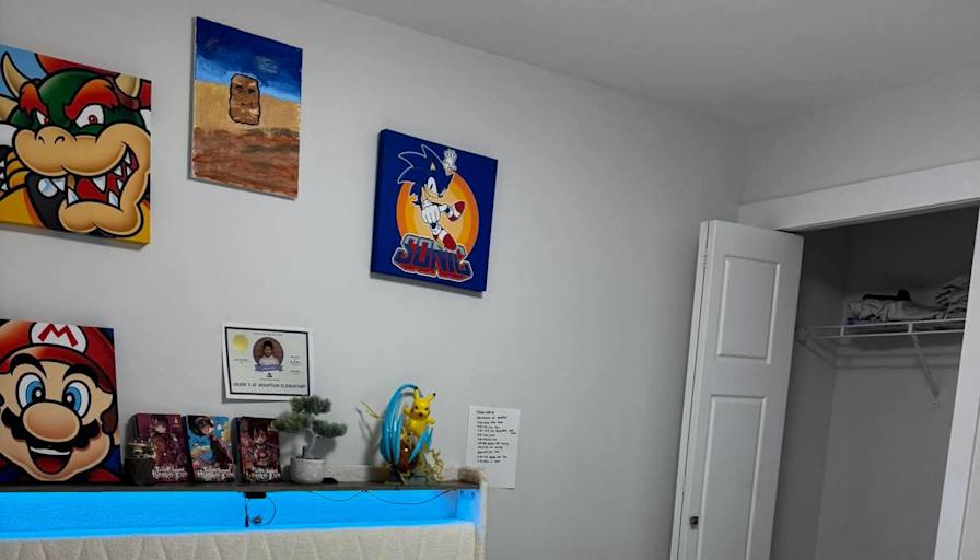 Ngan Phan's room
