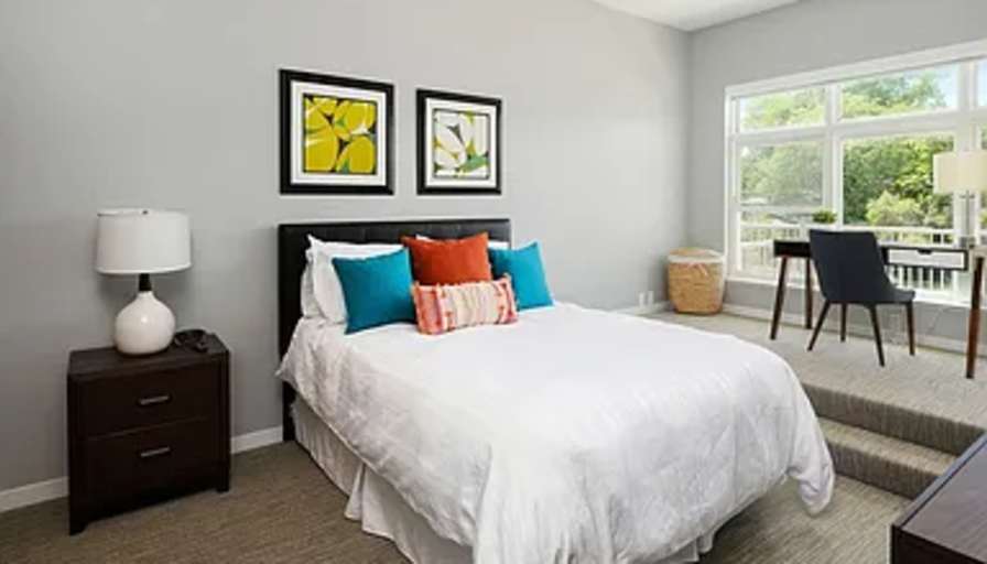 Alberta's room
