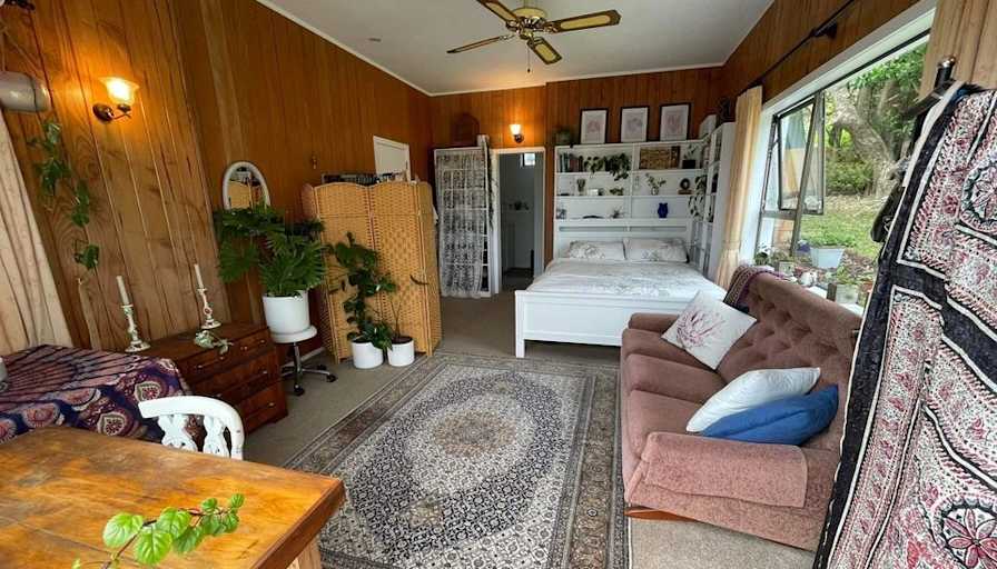 Darren's room