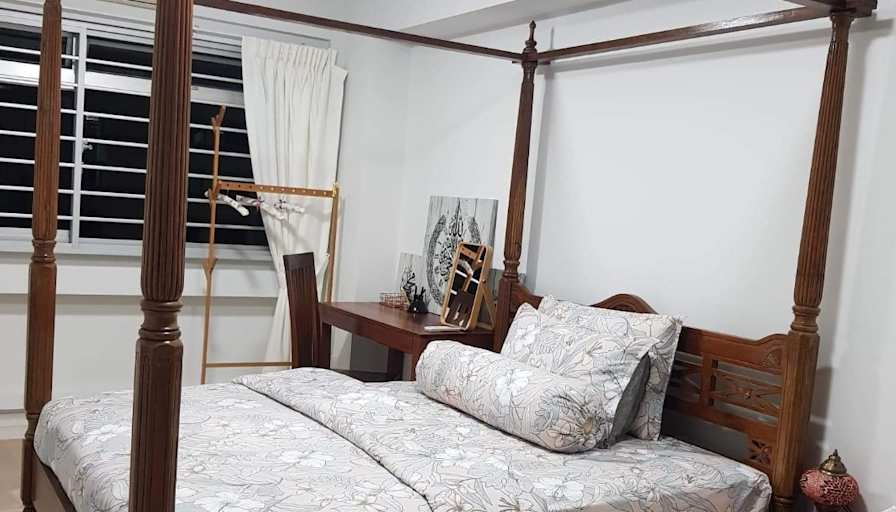 Nur's room