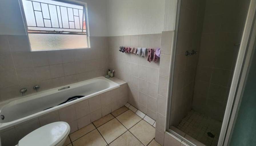 Nontobeko's room