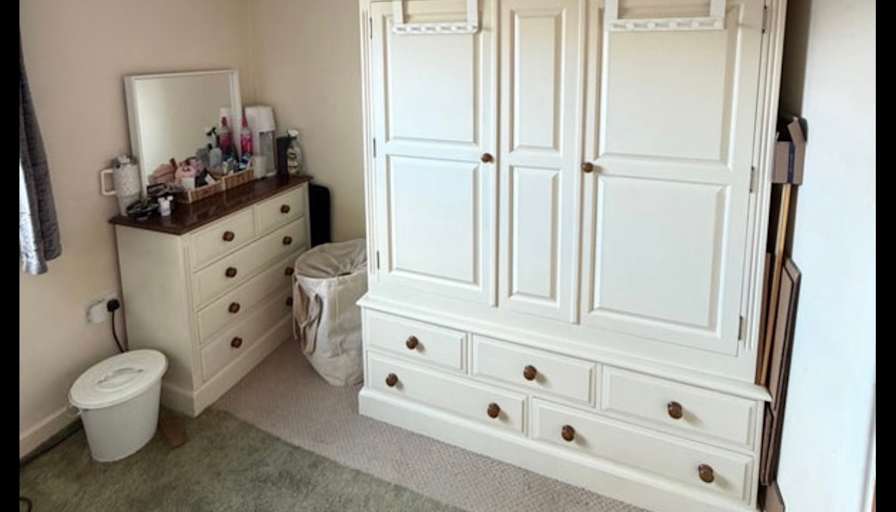 Bobi's room