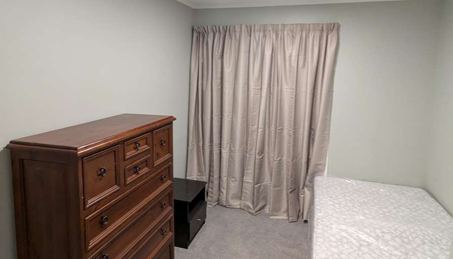 Ben Hard's room