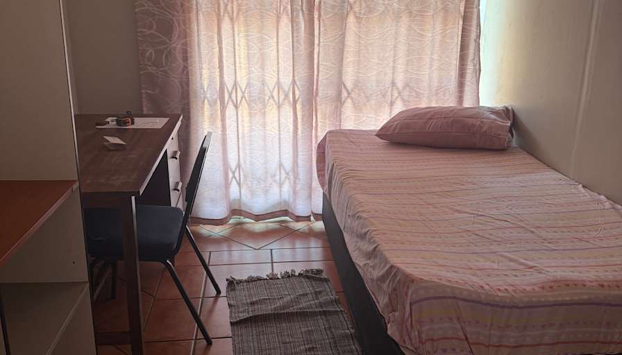 RIEKIE's room