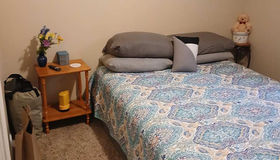 Mike Horn-Podolak's room