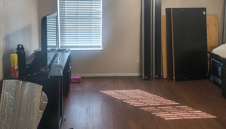 Shelton's room
