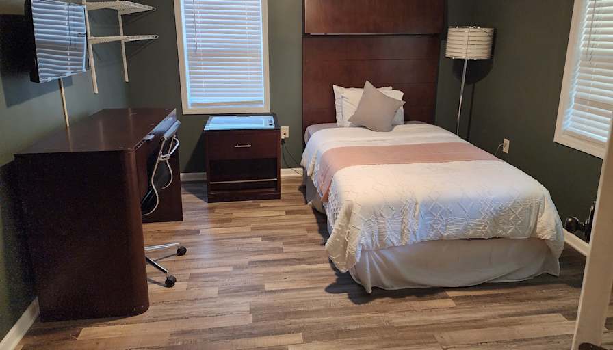 CL&C Property Management and Consulting's room