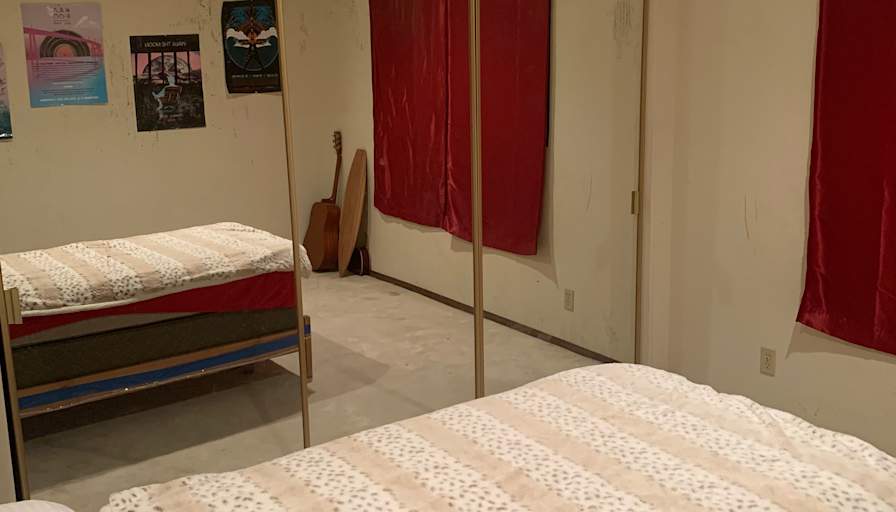 Stew's room