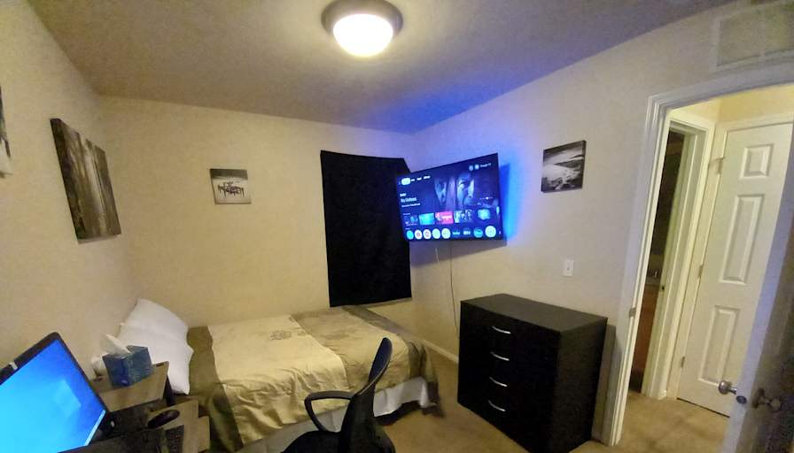 Ron's room