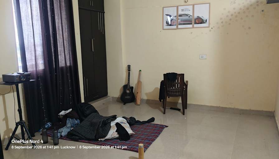 RAHUL CHAURASIYA's room