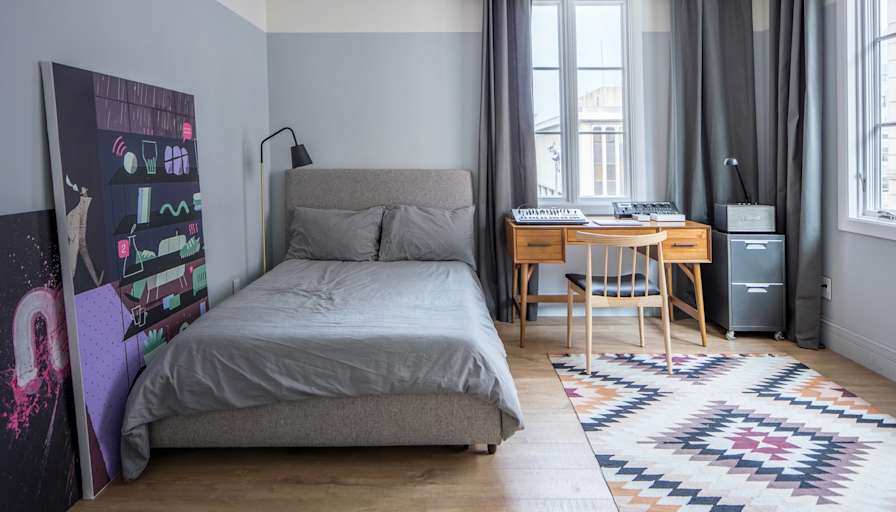 Russian Hill Coliving's room