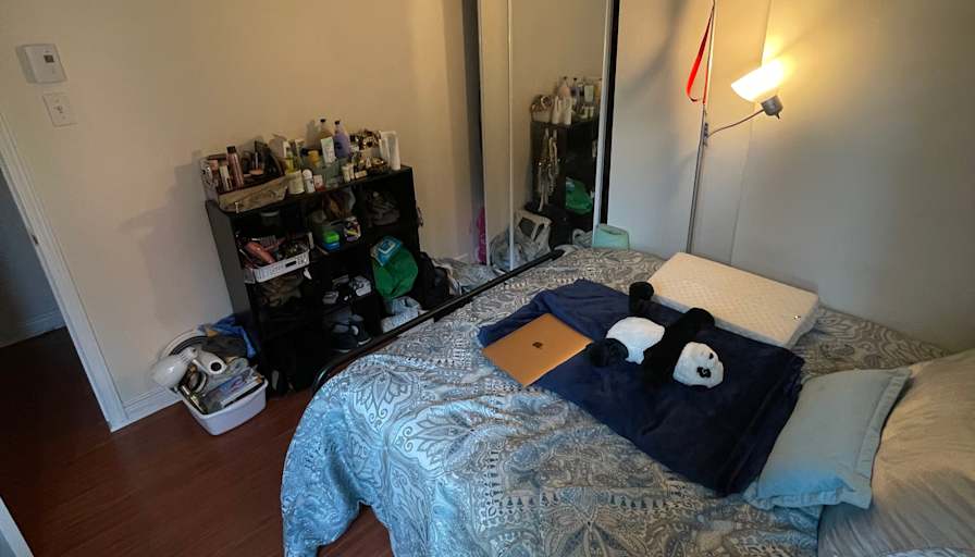 ochi's room
