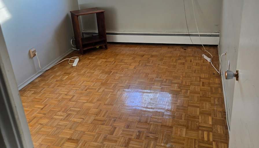 Darren's room