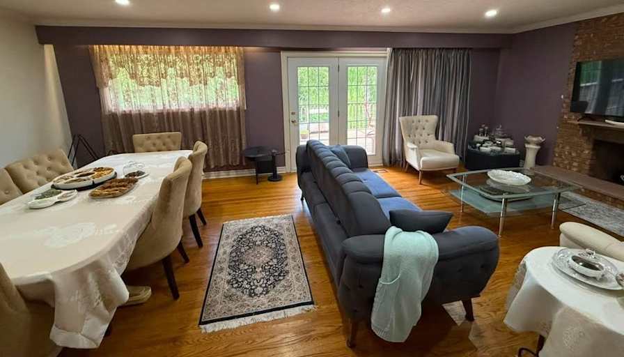 Shahnaz Ghalakhani's room