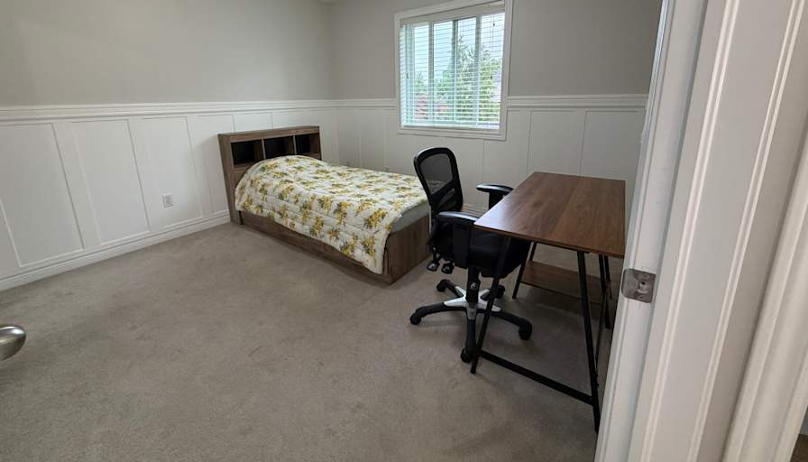 Mana Behin's room