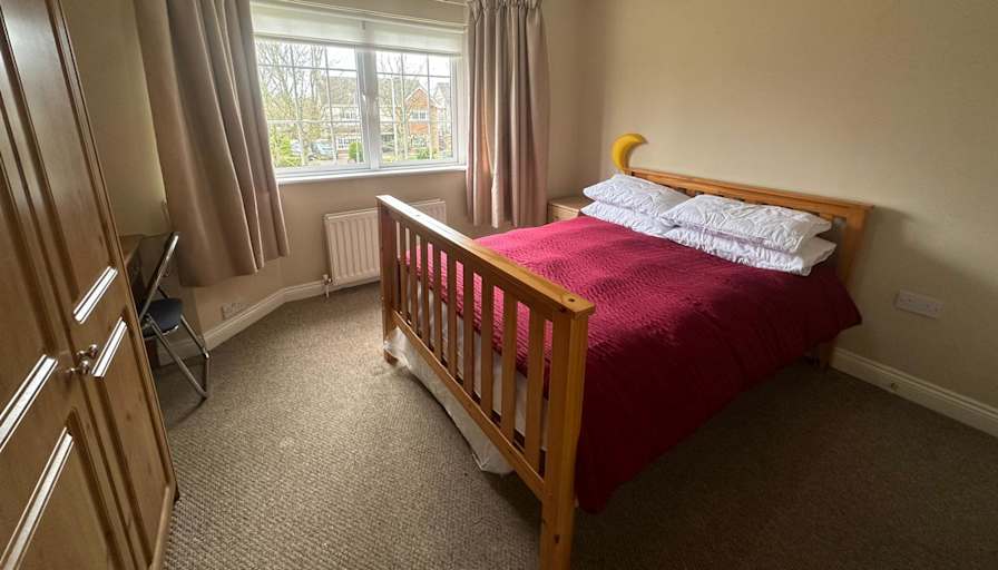 Sharon Styles's room
