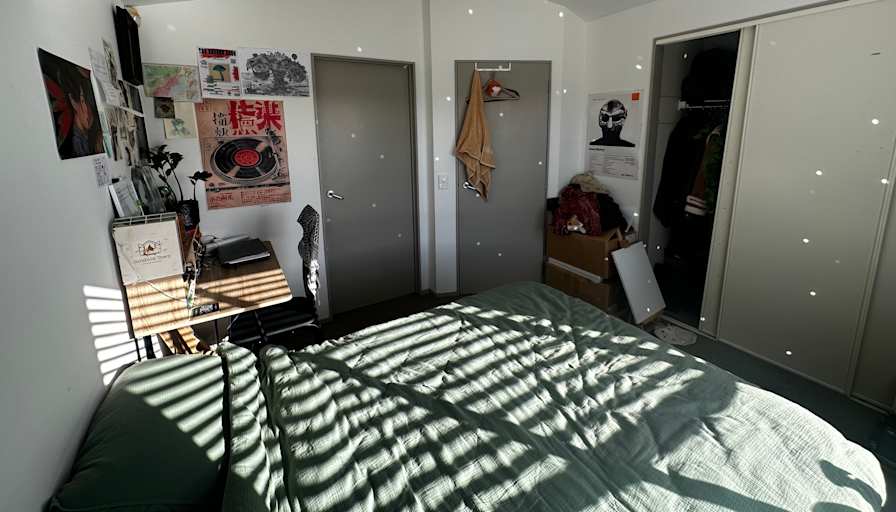 Jia's room