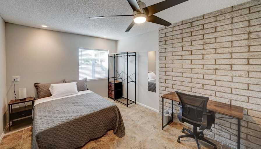 PadSplit's room