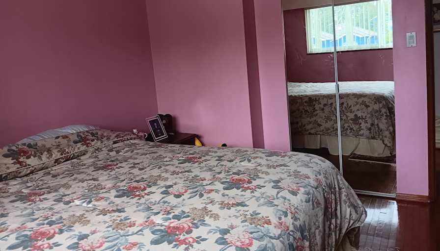 Kayna's room