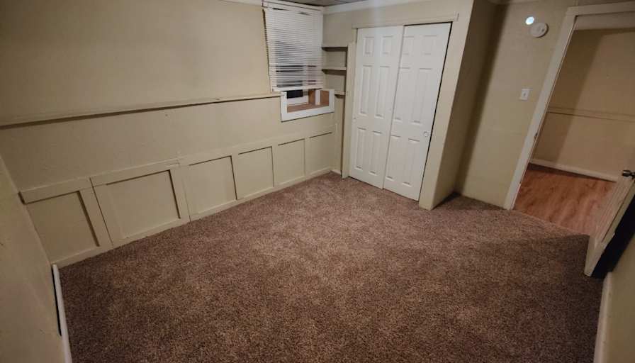 Oren's room