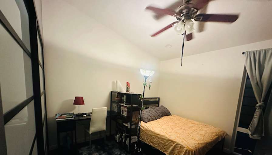 RoxiMoxie's room