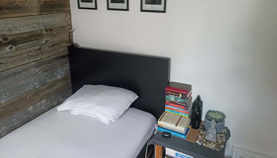 Manjit Hari's room