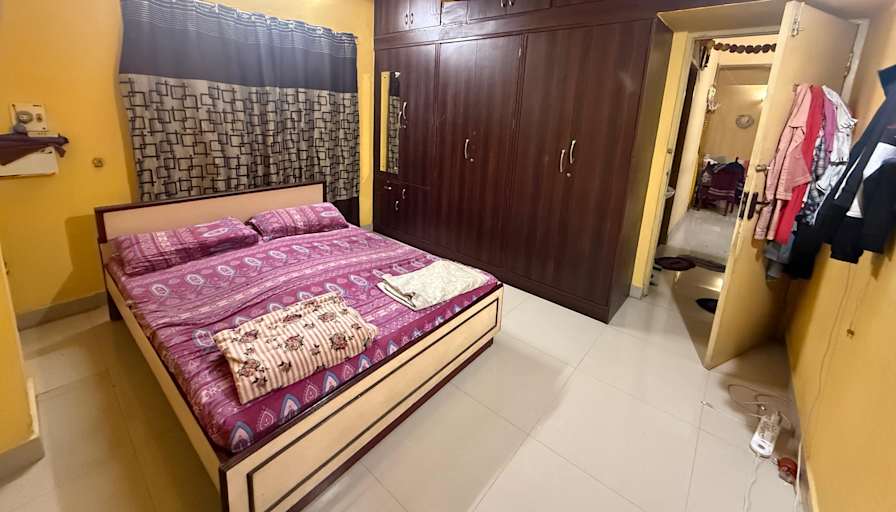 Ronisha's room