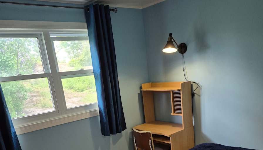 D H's room