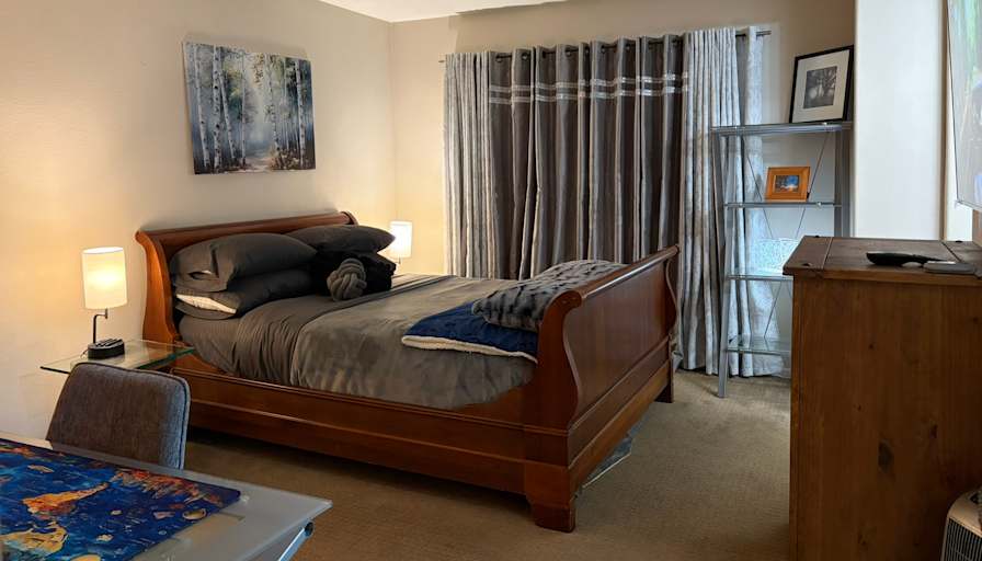 Maureen's room