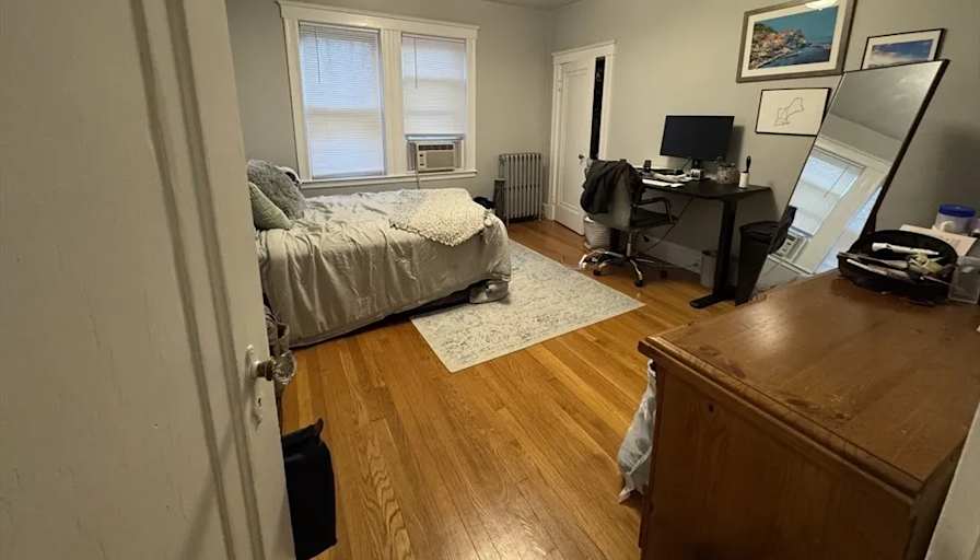 Mallory's room