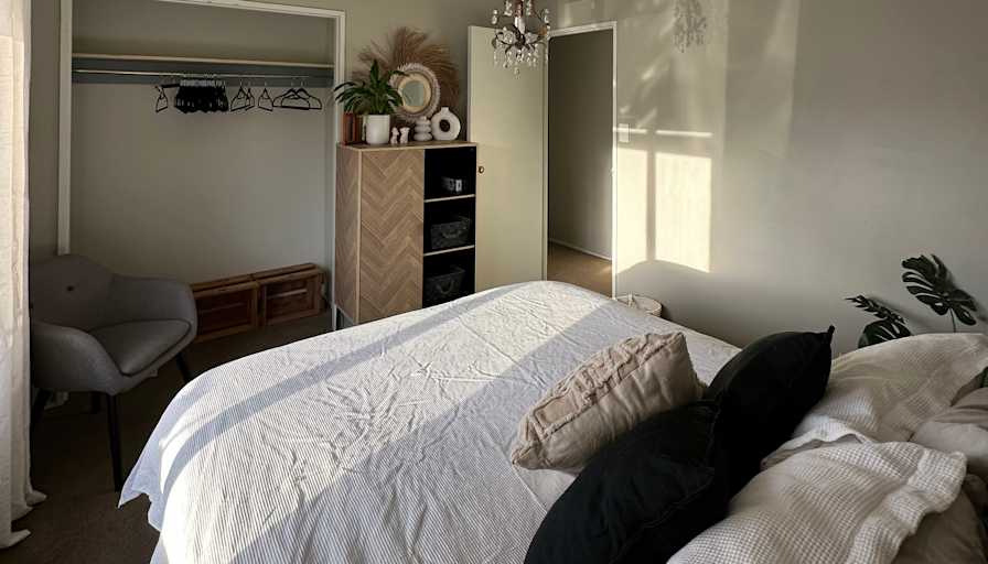 Tara's room