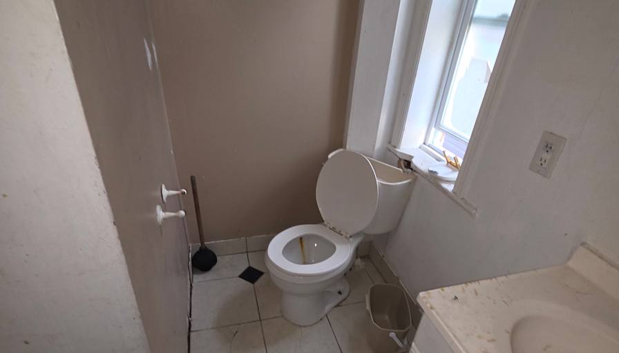 Adam Holmes's room