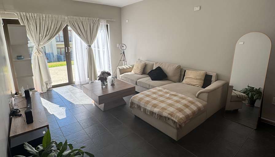 Zakithi's room