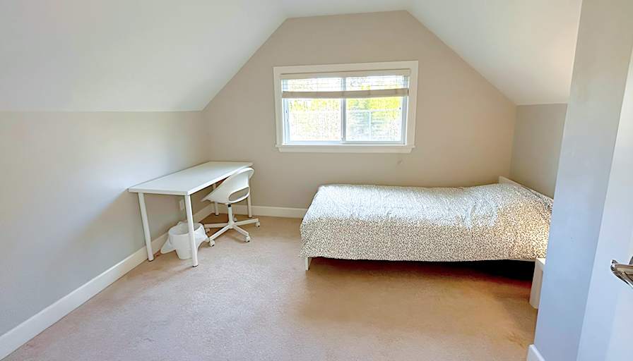 Shirin's room