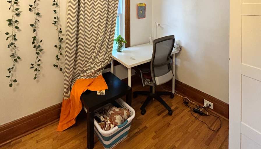 Khad's room
