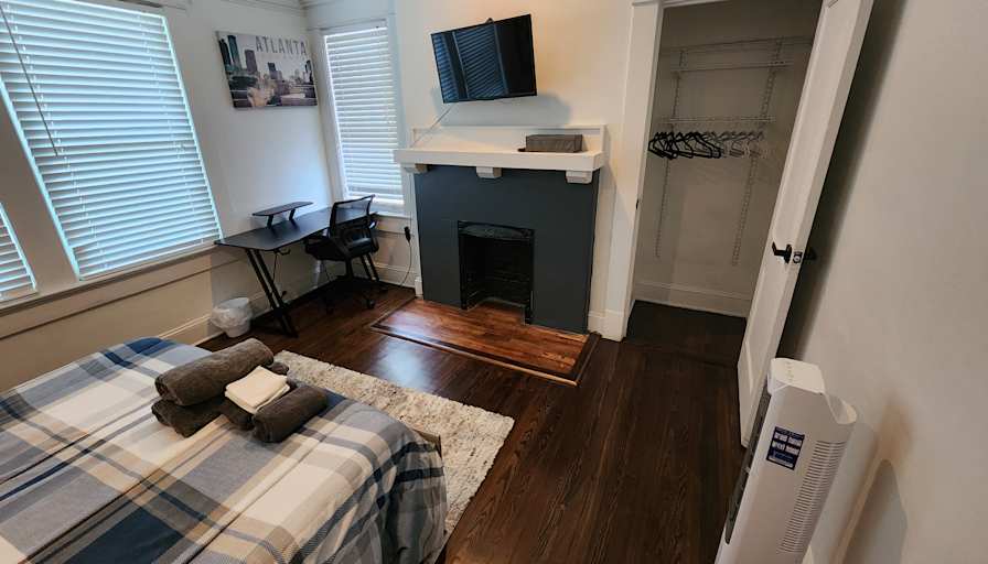 CL&C Property Management and Consulting's room