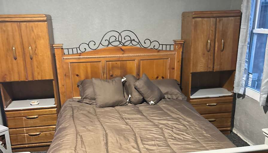 Gary's room