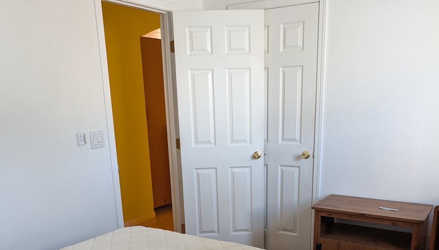 John oscar BROWN's room