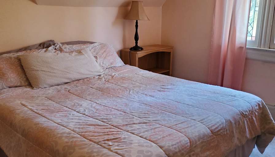 Donna's room