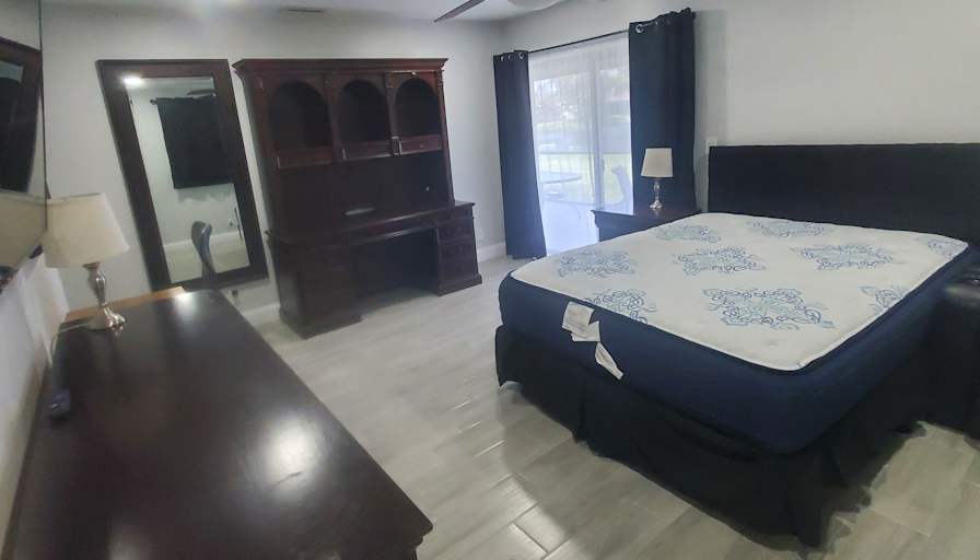 Jason Bryan, Realtor's room