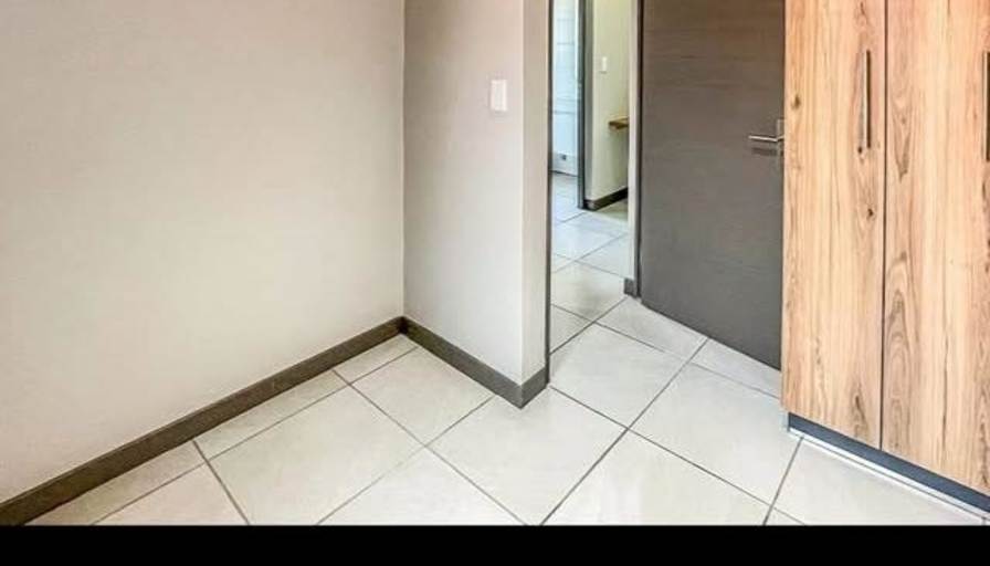 Martin mamabolo's room